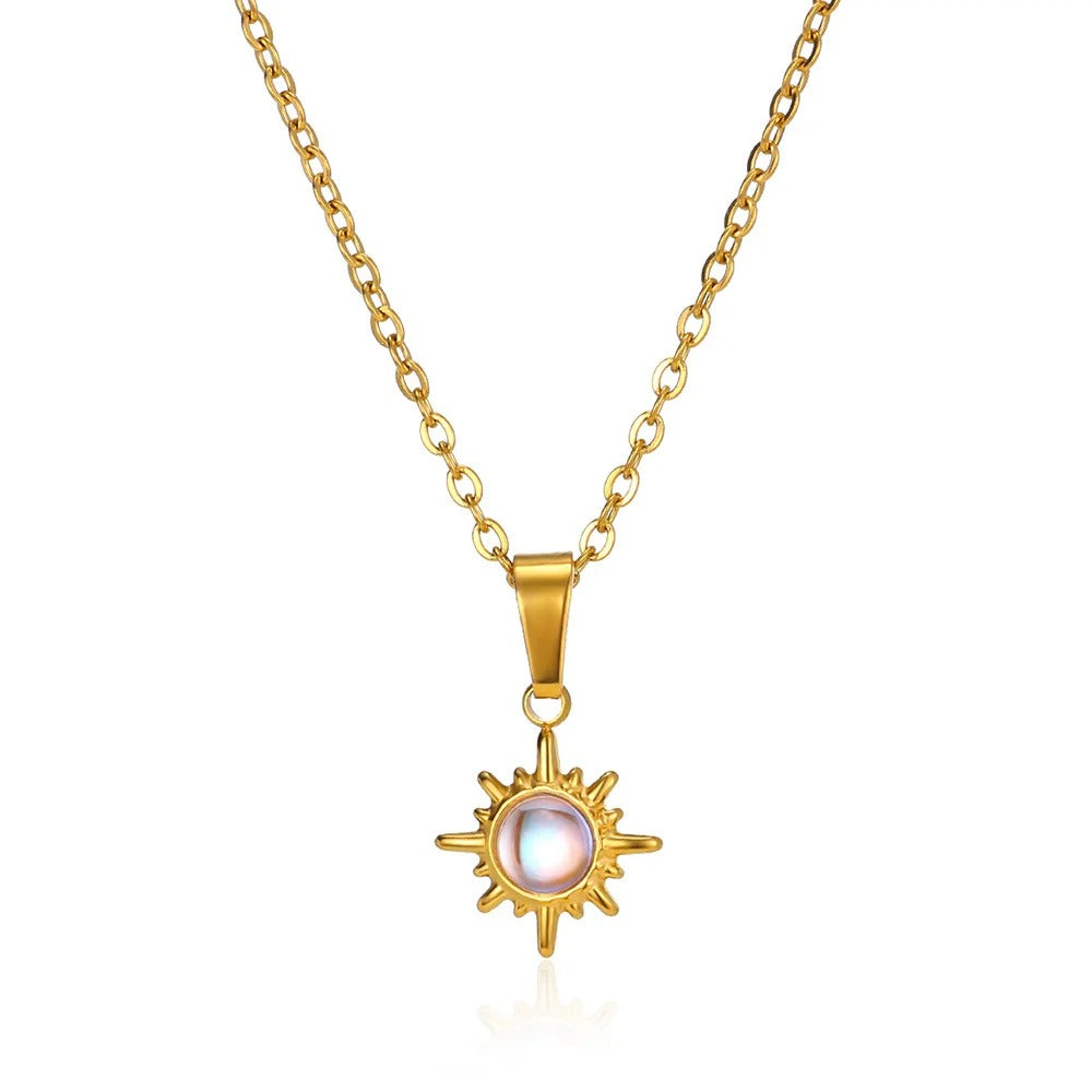 ZELTA TOŅA KAKLAROTA AR APAĻU KULONU